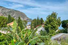Deluxe VILLA GRAZIELLA 200 M FROM THE BEACH, Èze